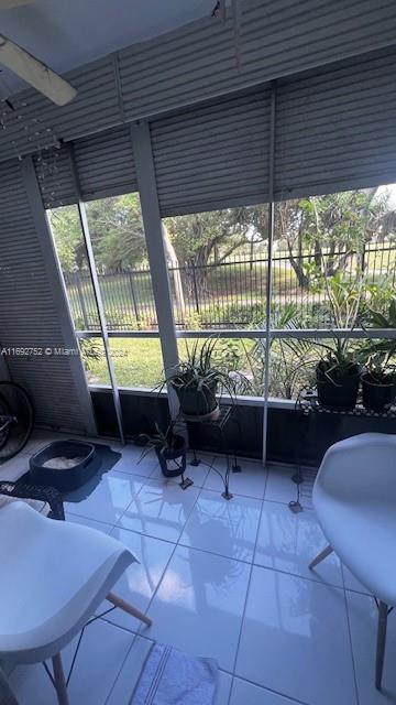 HILLCREST COUNTRY CLUB AP - Residential