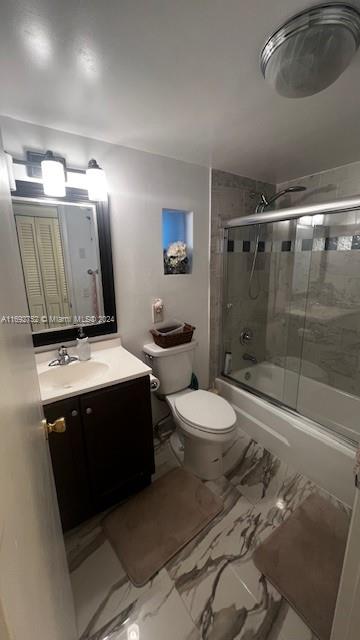 HILLCREST COUNTRY CLUB AP - Residential