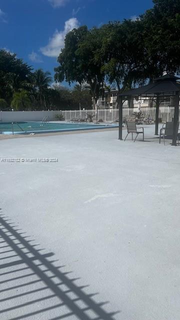 HILLCREST COUNTRY CLUB AP - Residential