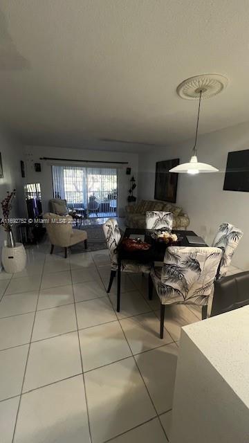 HILLCREST COUNTRY CLUB AP - Residential