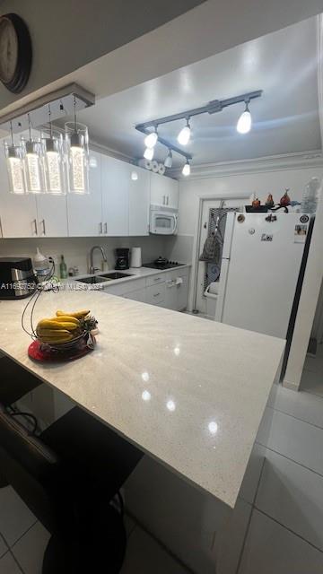 HILLCREST COUNTRY CLUB AP - Residential