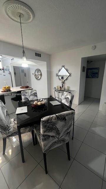 HILLCREST COUNTRY CLUB AP - Residential