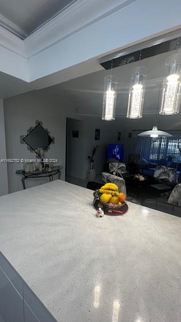 HILLCREST COUNTRY CLUB AP - Residential