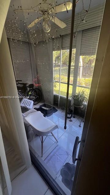HILLCREST COUNTRY CLUB AP - Residential