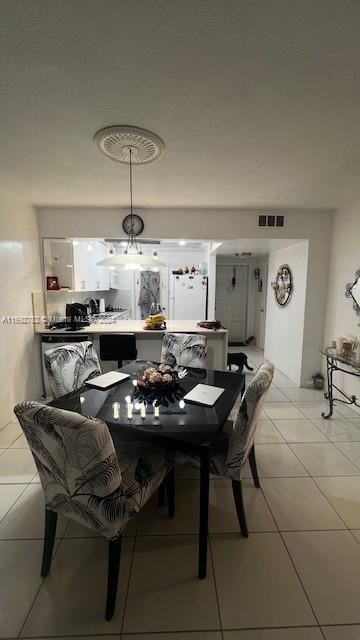 HILLCREST COUNTRY CLUB AP - Residential