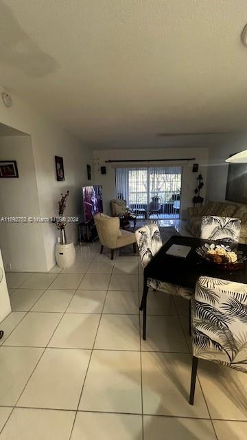 HILLCREST COUNTRY CLUB AP - Residential