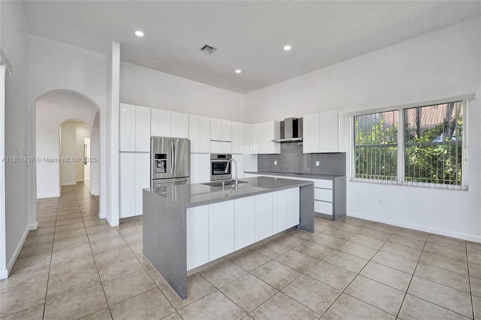 SUNSET LAKES GRAND ISLE - Residential