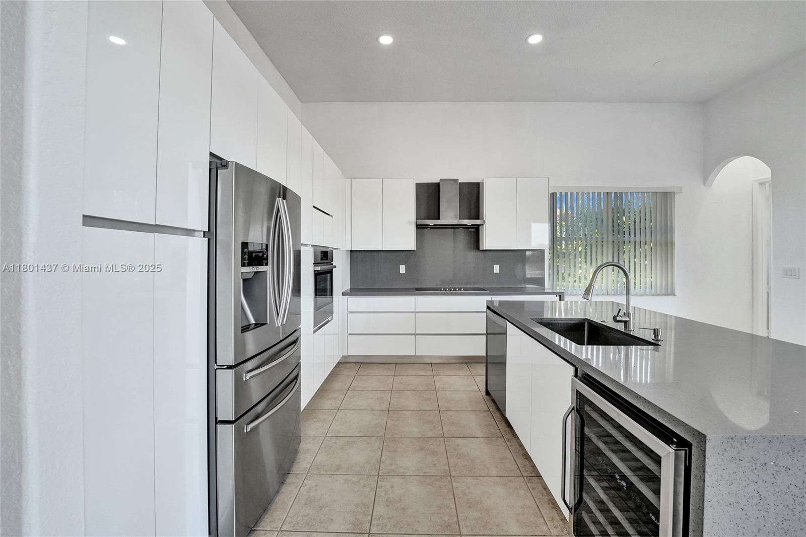 SUNSET LAKES GRAND ISLE - Residential