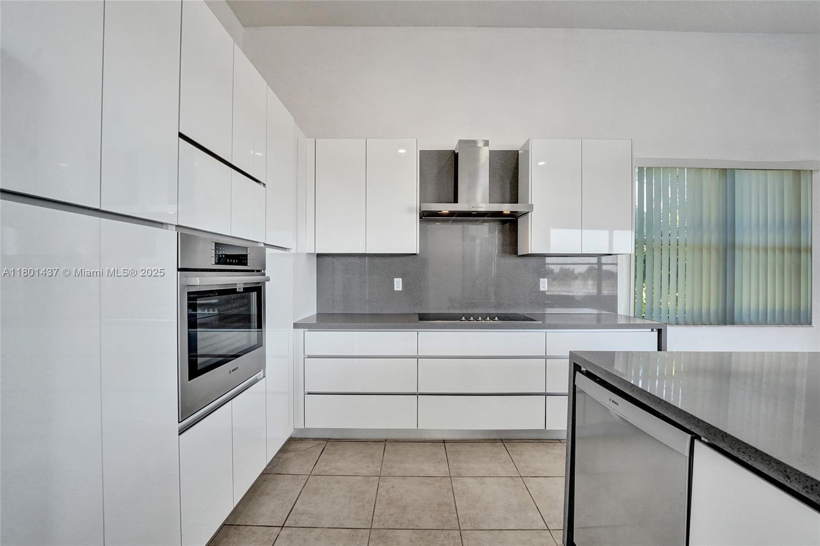 SUNSET LAKES GRAND ISLE - Residential