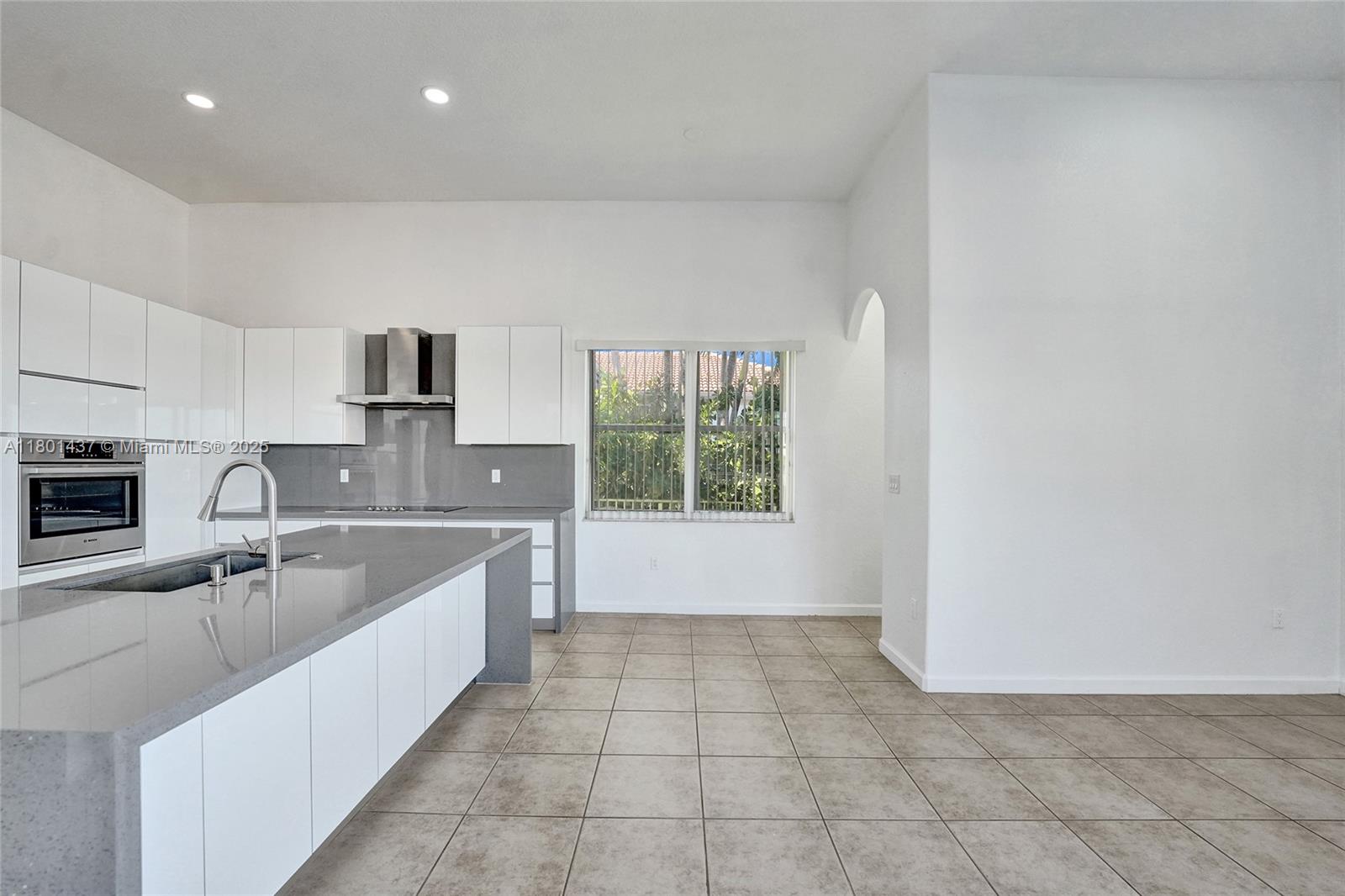 SUNSET LAKES GRAND ISLE - Residential