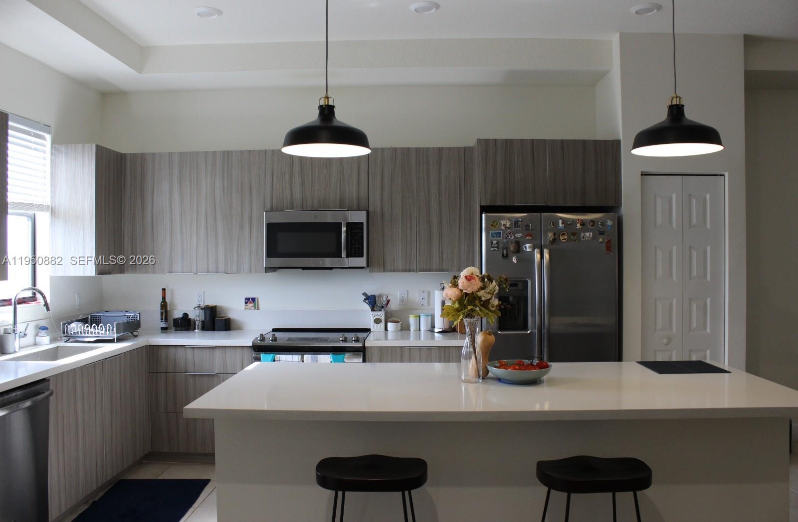 View photos, virtual tours, details... 10455 NW 82nd St 33