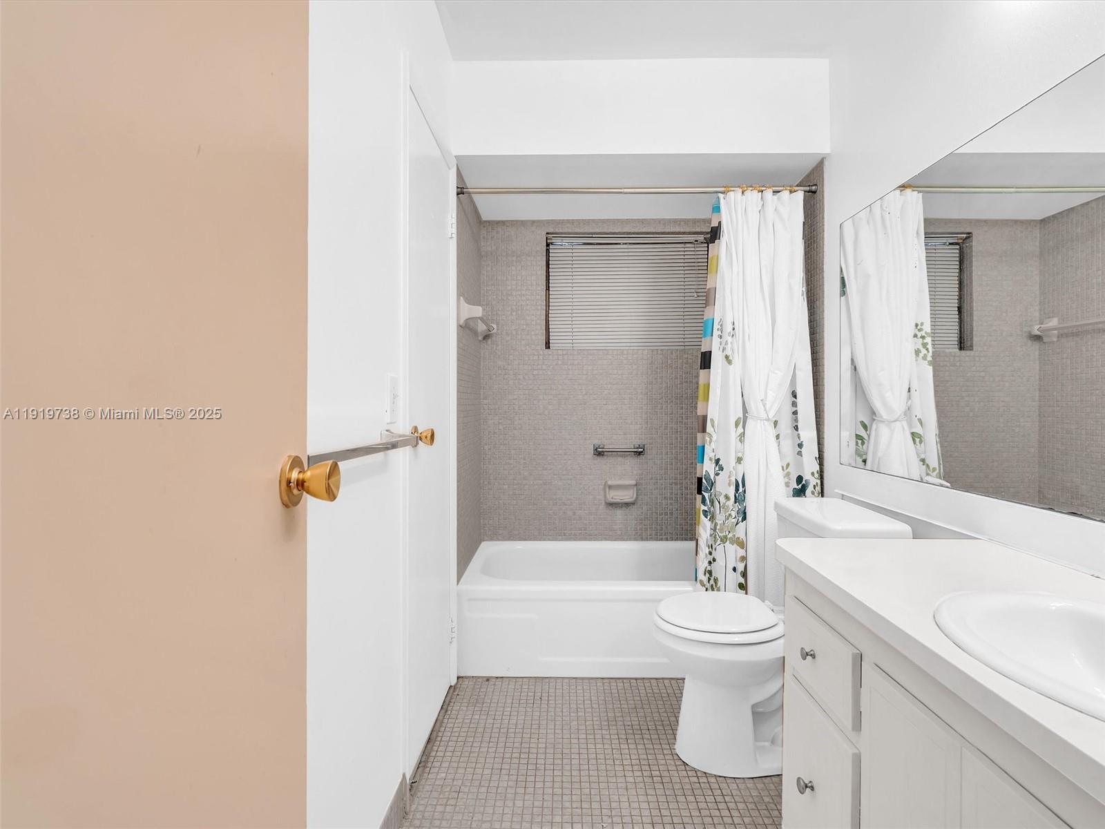 ELDERBERRY GARDENS CONDO - Residential