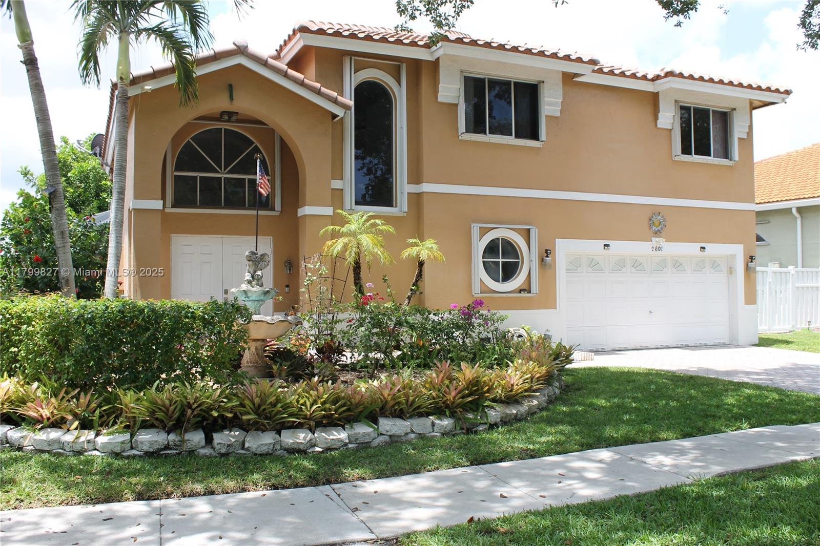2601 Regalia Way, Cooper City, FL, 33026/$779,000 2 2601 Regalia Way