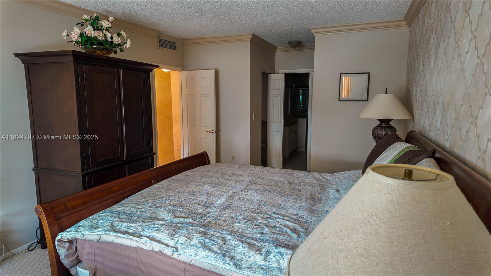 HEMISPHERES CONDO - Residential Lease