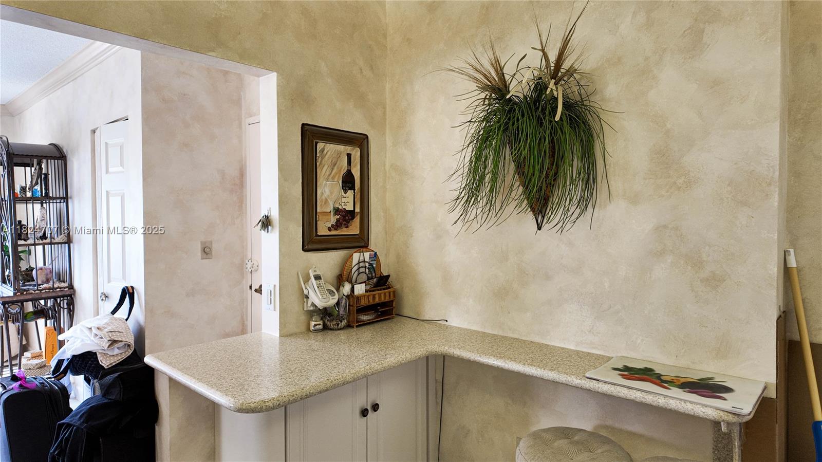 HEMISPHERES CONDO - Residential Lease