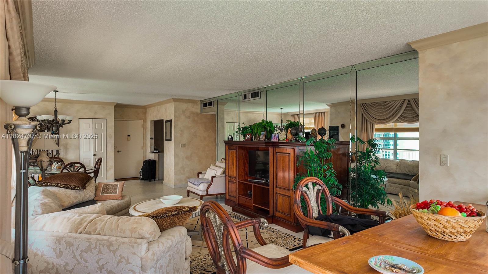 HEMISPHERES CONDO - Residential Lease