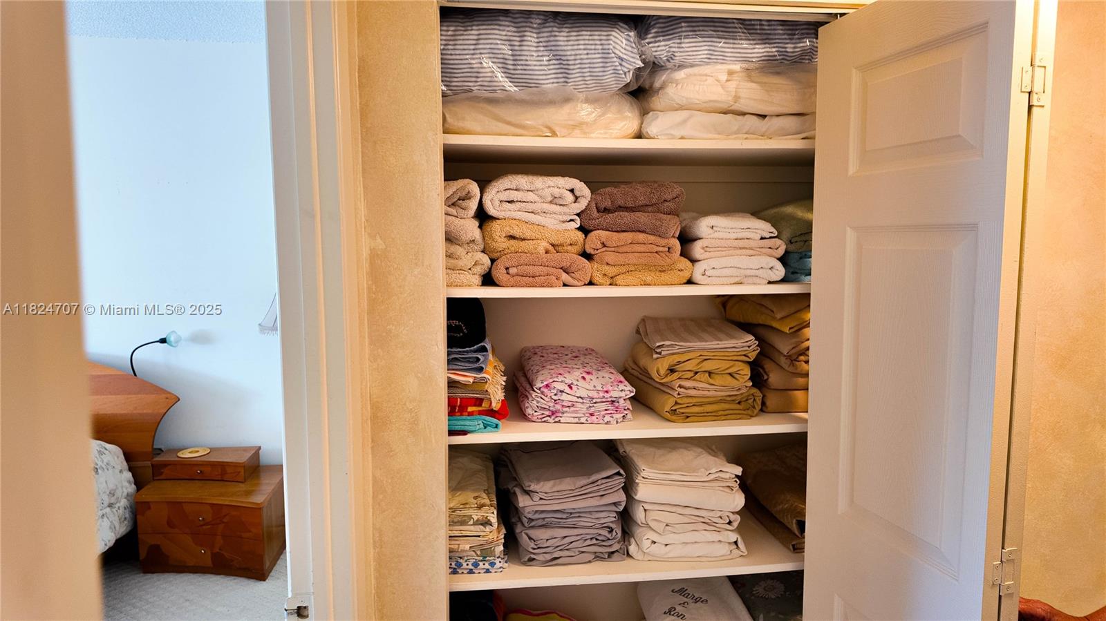 HEMISPHERES CONDO - Residential Lease