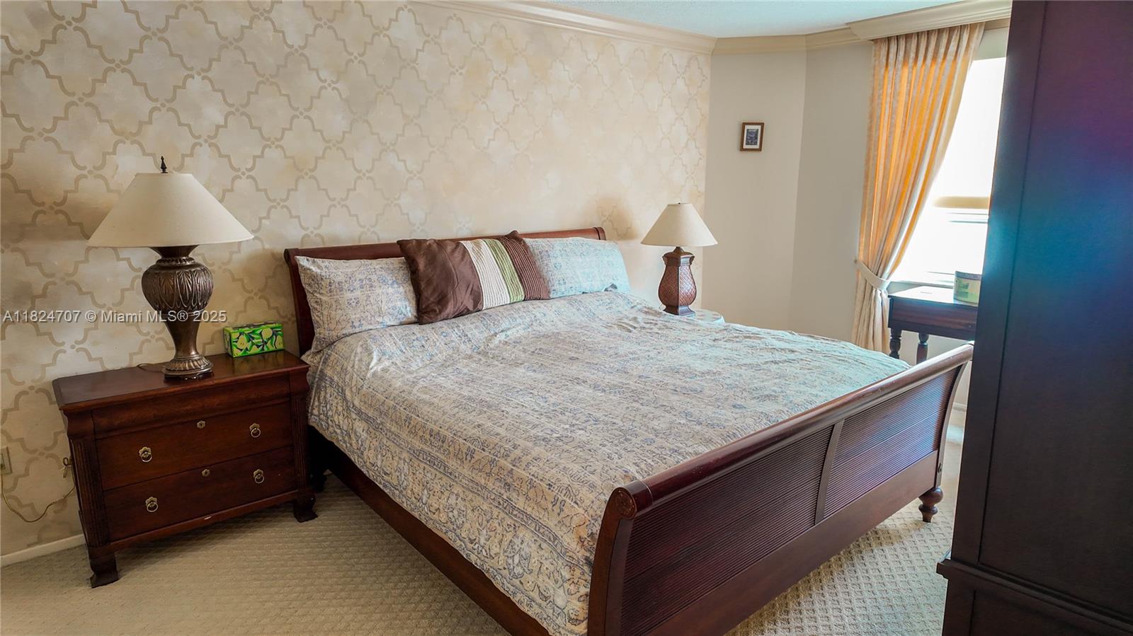 HEMISPHERES CONDO - Residential Lease