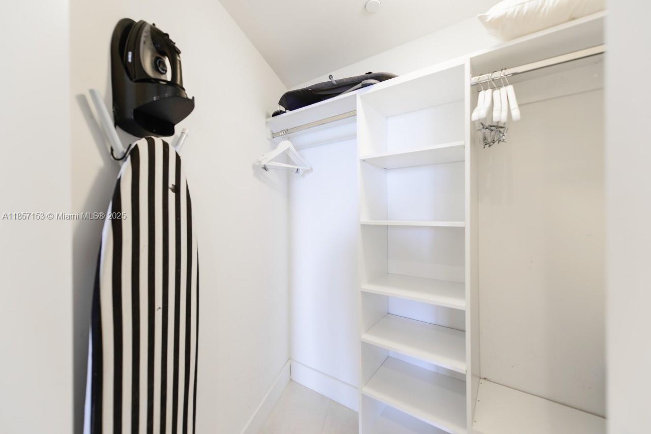 4111 SOUTH OCEAN DRIVE CO - Residential