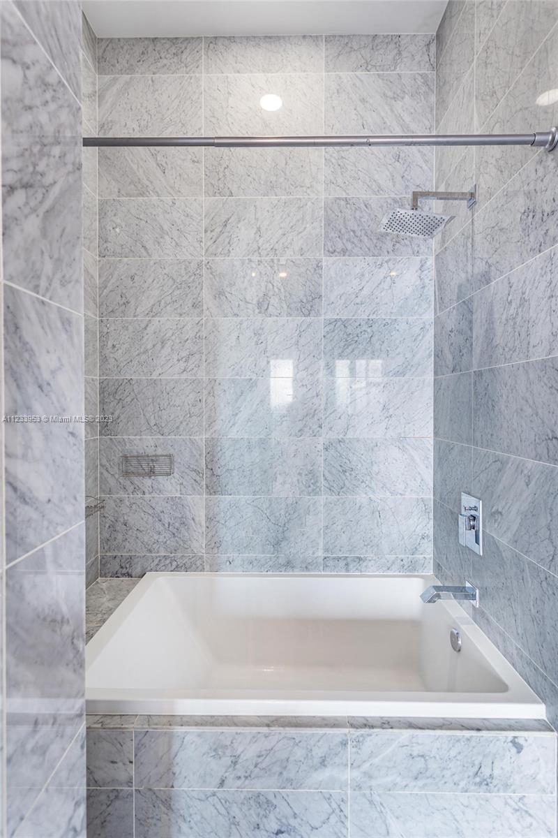 801 SMA RESIDENCES CONDO - Residential