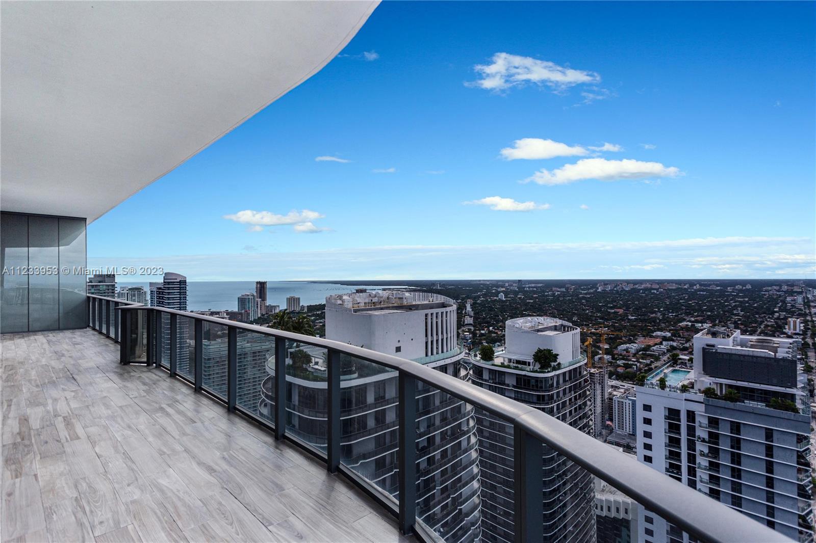 801 SMA RESIDENCES CONDO - Residential