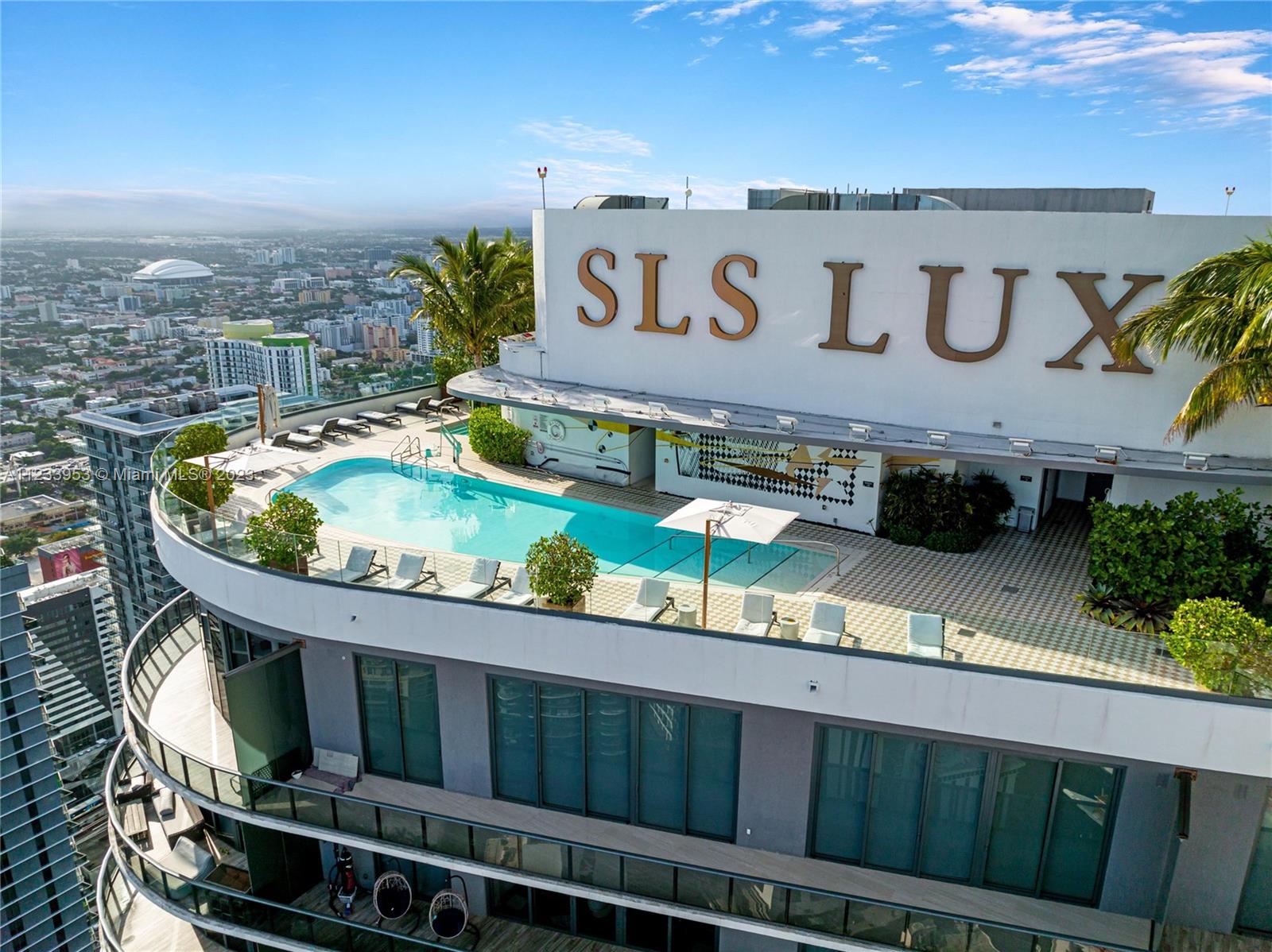 801 SMA RESIDENCES CONDO - Residential