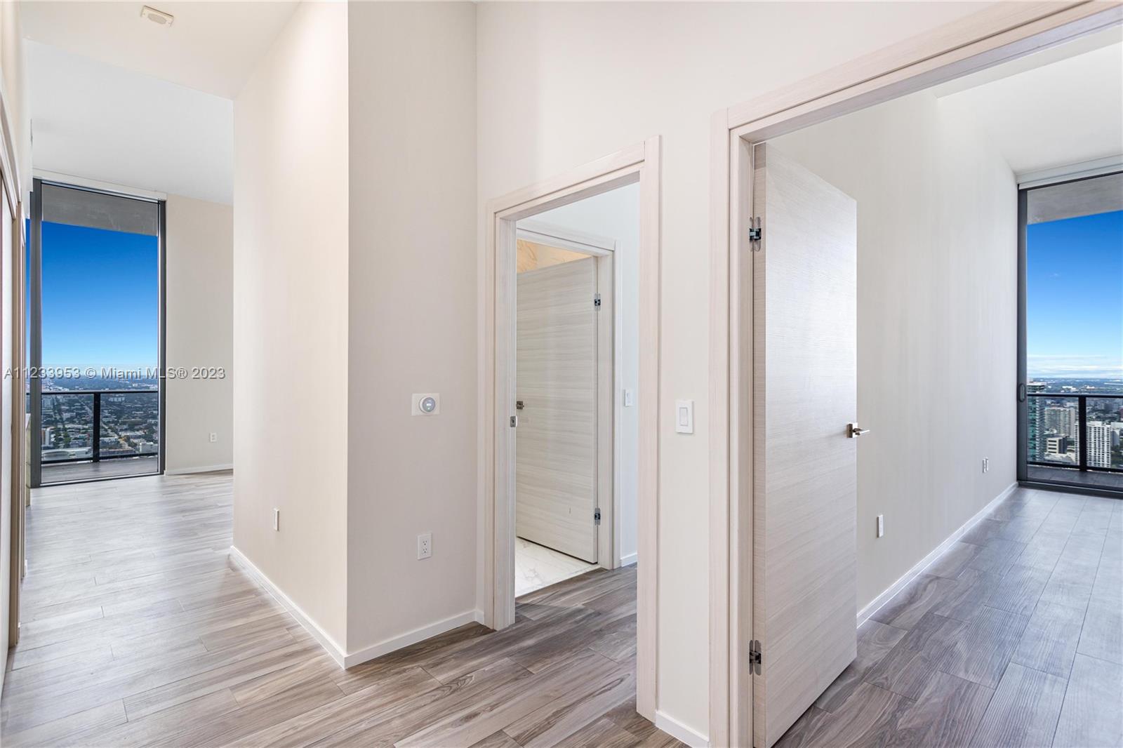 801 SMA RESIDENCES CONDO - Residential