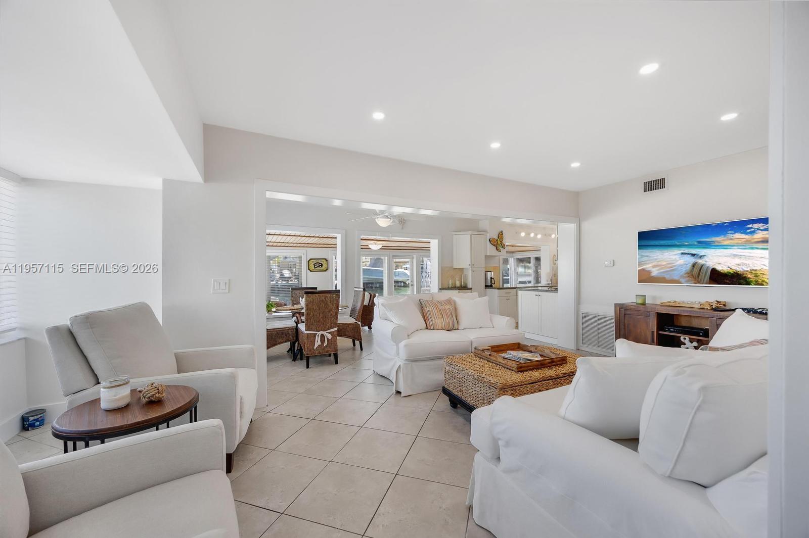 PIRATES COVE 1ST ADD - Residential