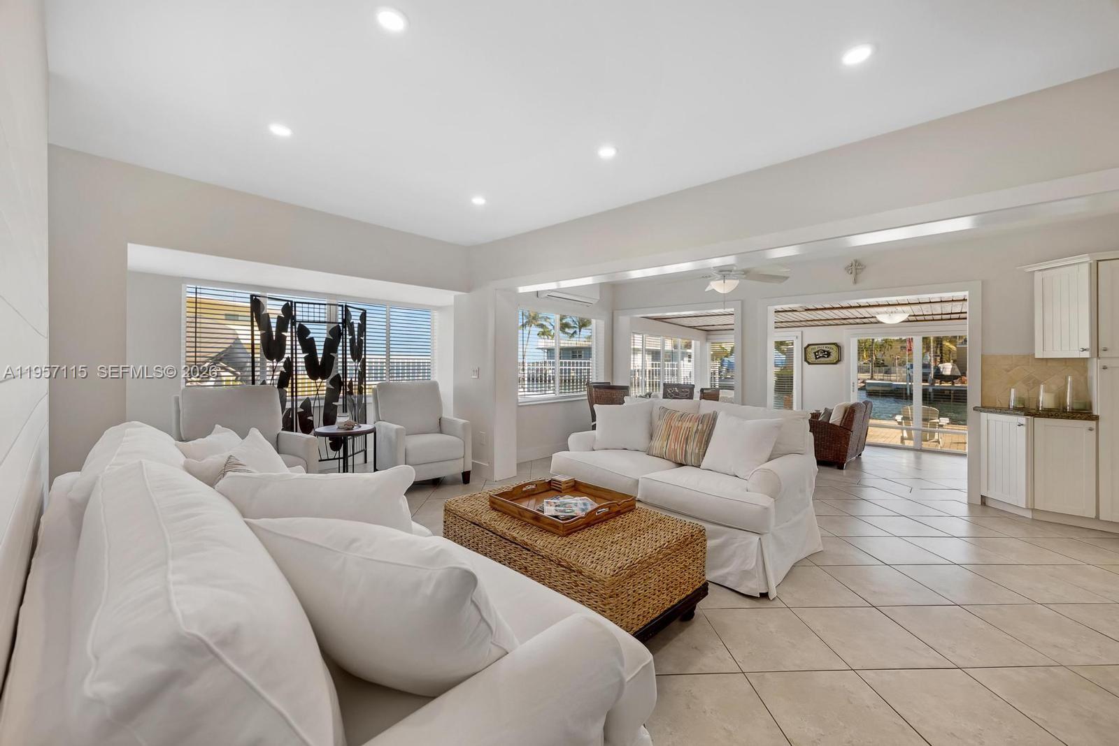 PIRATES COVE 1ST ADD - Residential