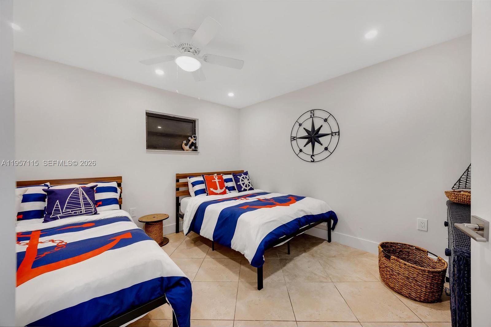 PIRATES COVE 1ST ADD - Residential