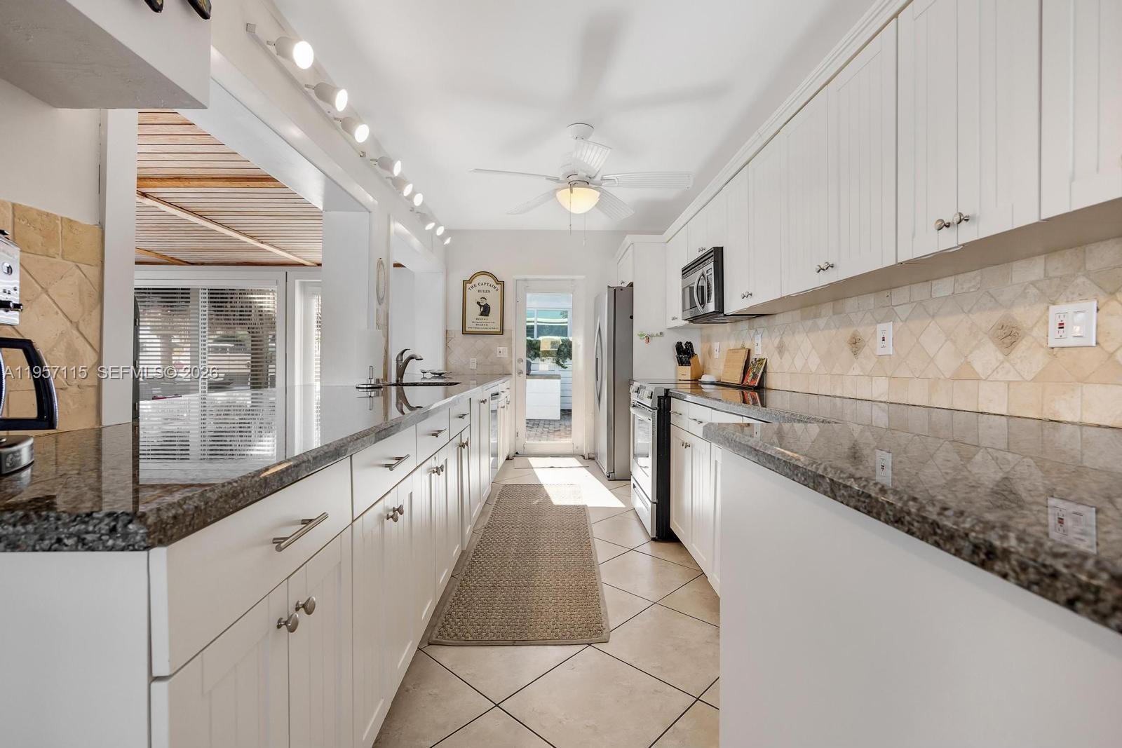 PIRATES COVE 1ST ADD - Residential