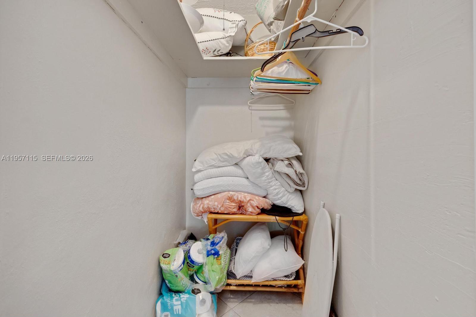 PIRATES COVE 1ST ADD - Residential