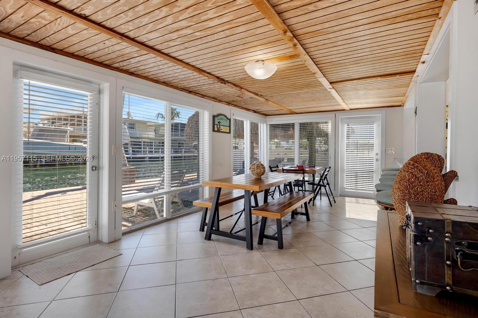 PIRATES COVE 1ST ADD - Residential