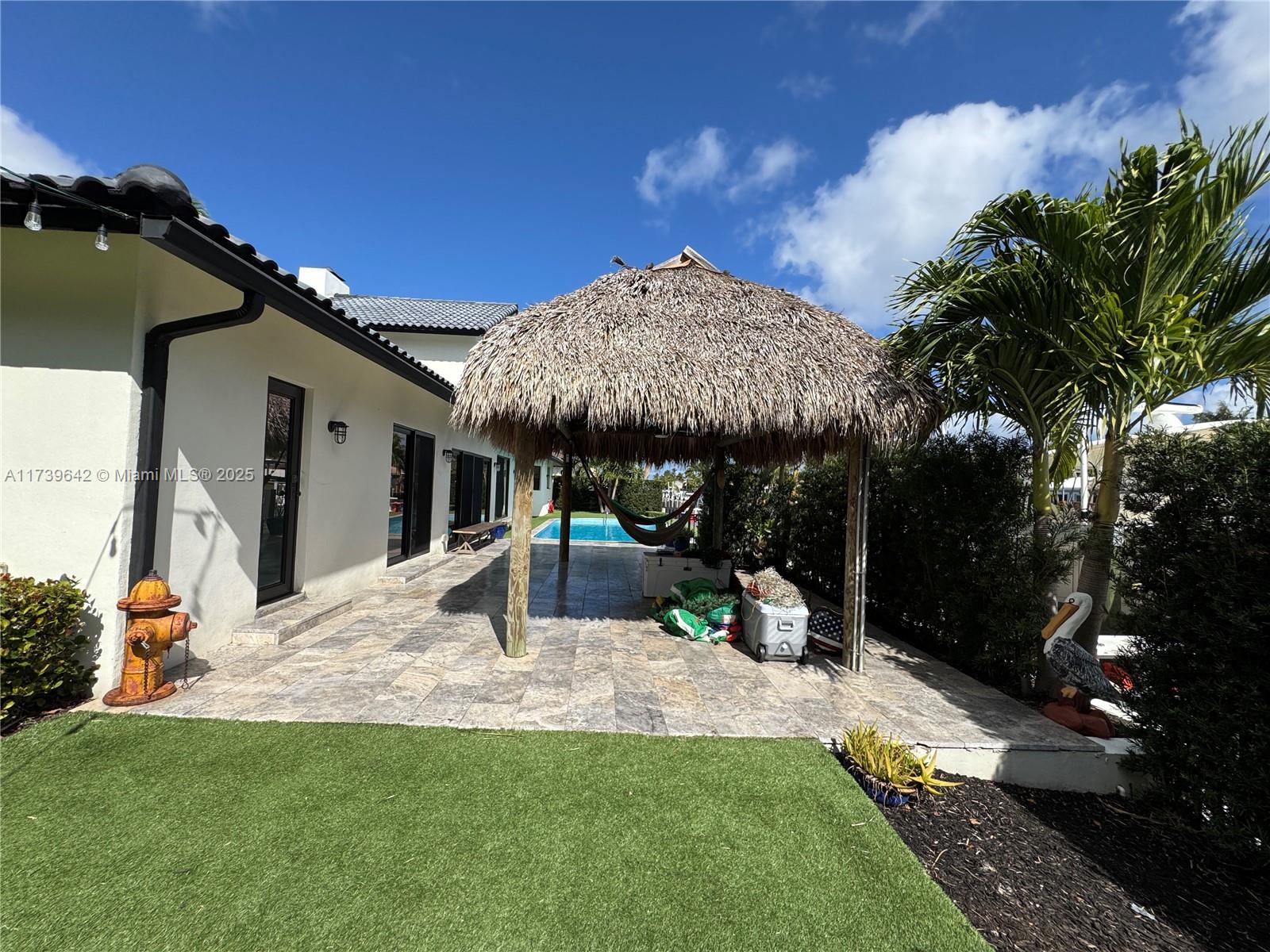 VENETIAN ISLES 2ND SEC - Residential