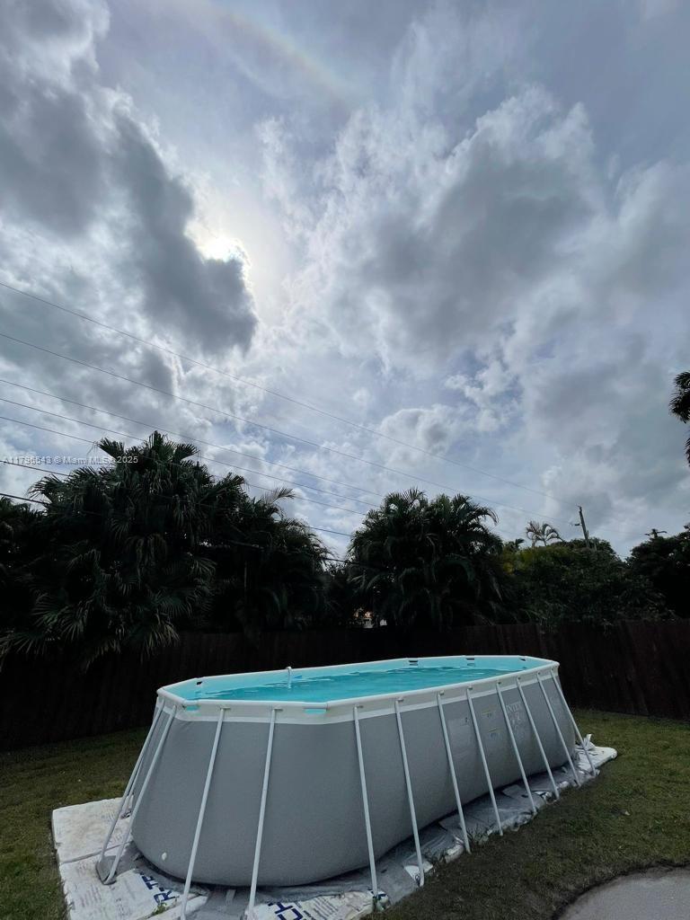 GULFSTREAM ESTATES - Residential Lease