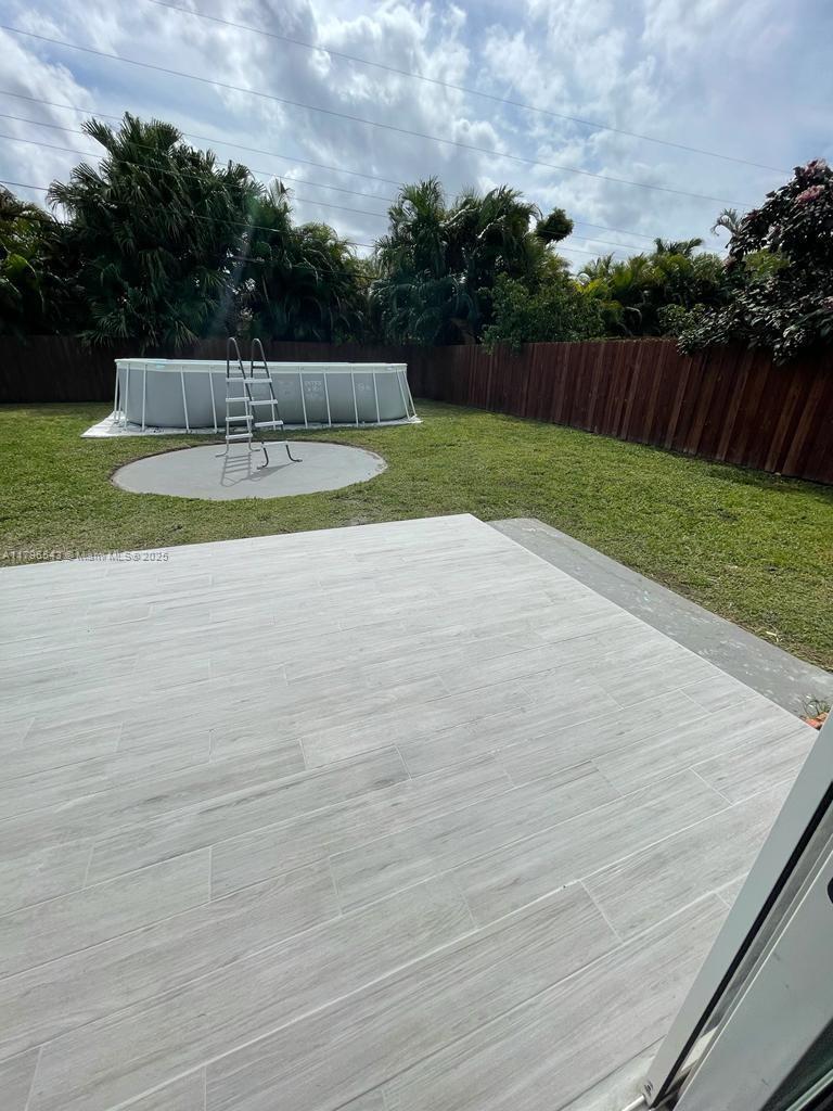 GULFSTREAM ESTATES - Residential Lease