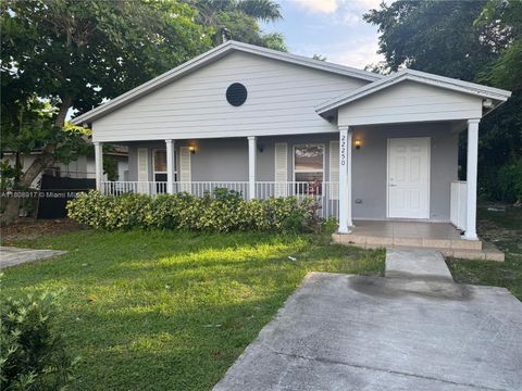 22250 Miami Ave Miami FL 33170
