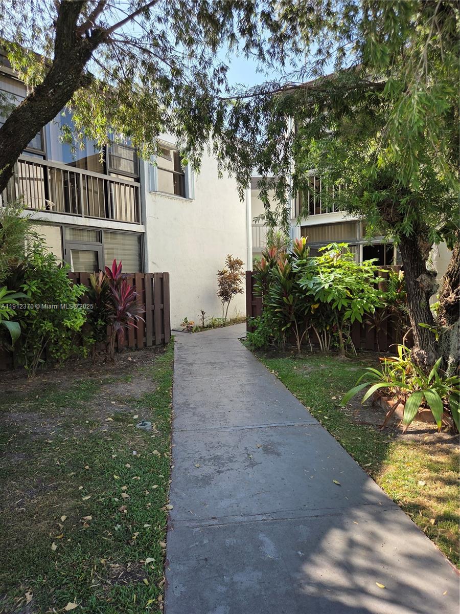 BLEAU FONTAINE CONDO #3 - Residential Lease