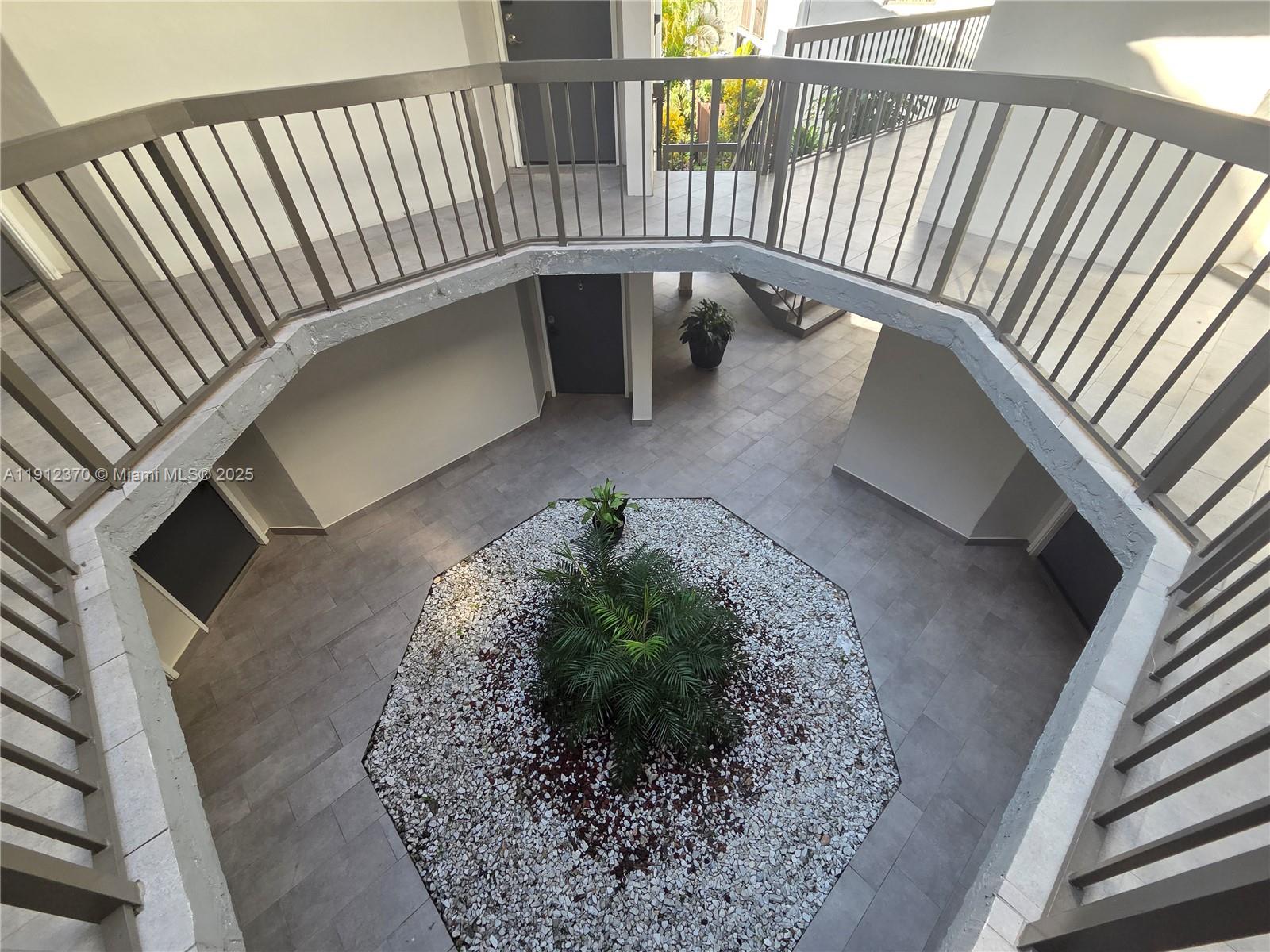 BLEAU FONTAINE CONDO #3 - Residential Lease