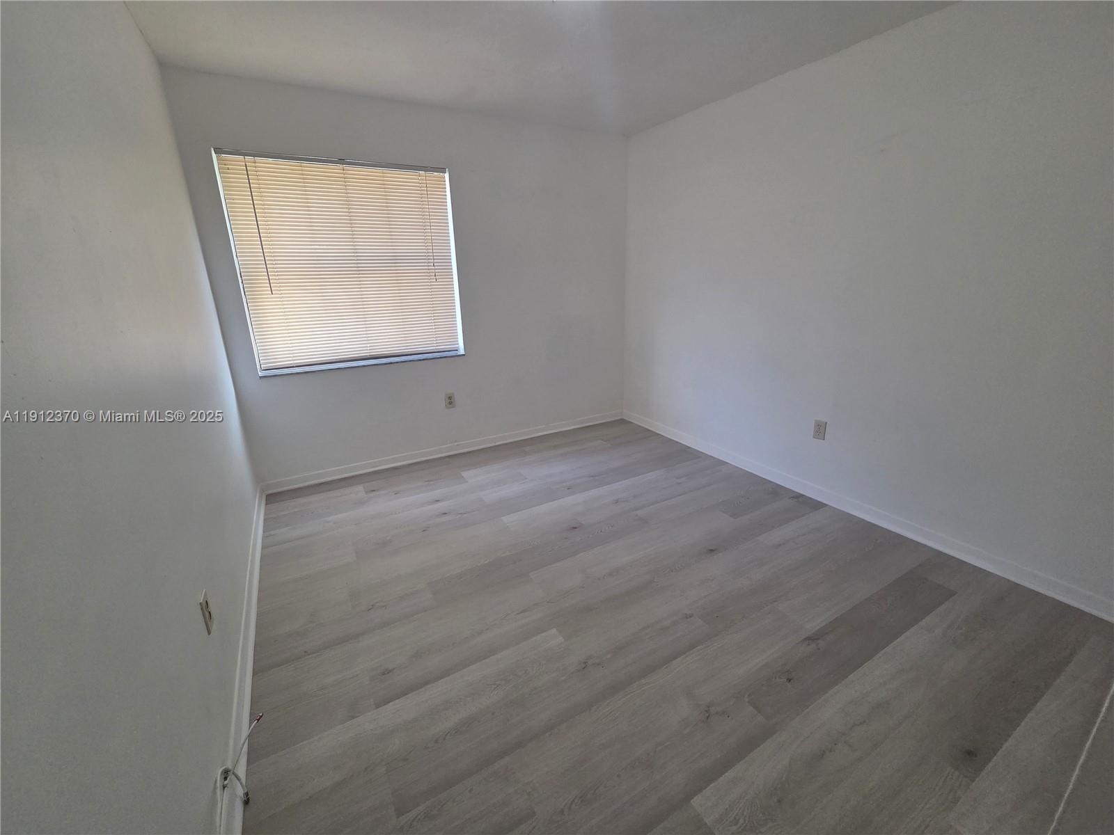 BLEAU FONTAINE CONDO #3 - Residential Lease