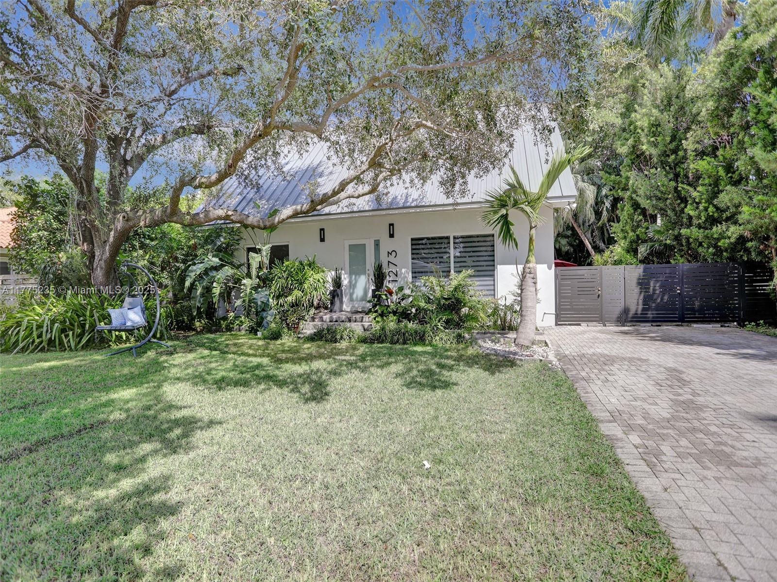 Rental Property at 1273 Ne 92nd St 1, Miami Shores, Miami-Dade County, Florida - Bedrooms: 4 
Bathrooms: 4  - $16,000 MO.
