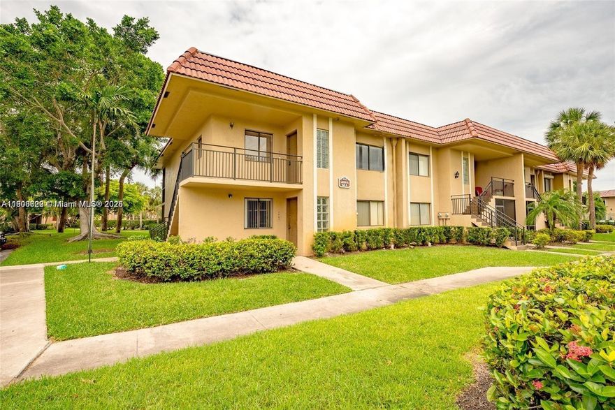 CURRENTLY RENTED WITH LONG TIME TENANT. LEASE RENEWED UNTIL MARCH 2026. PERFECT 2 BEDROOM 2 BATHROOM CORNER UNIT LOCATED IN THE HEART OF WESTON. LARGE OPEN FLOOR PLAN WHICH FEATURES A RENOVATED KITCHEN WITH GRANITE COUNTERTOPS AND NEWER AC UNIT. WASHER AND DRYER LOCATED INSIDE THE UNIT. MEMBERSHIP TO THE BONAVENTURE TOWN CENTER INCLUDES POOLS, JACUZZI, TENNIS, RAQUETBALL, ROLLER SKATING, BOWLING AND A TOT LOT. A RATED SCHOOL DISTRICT. INVESTOR FRIENDLY UNIT BUT PLEASE NO LOW BALL OFFERS!