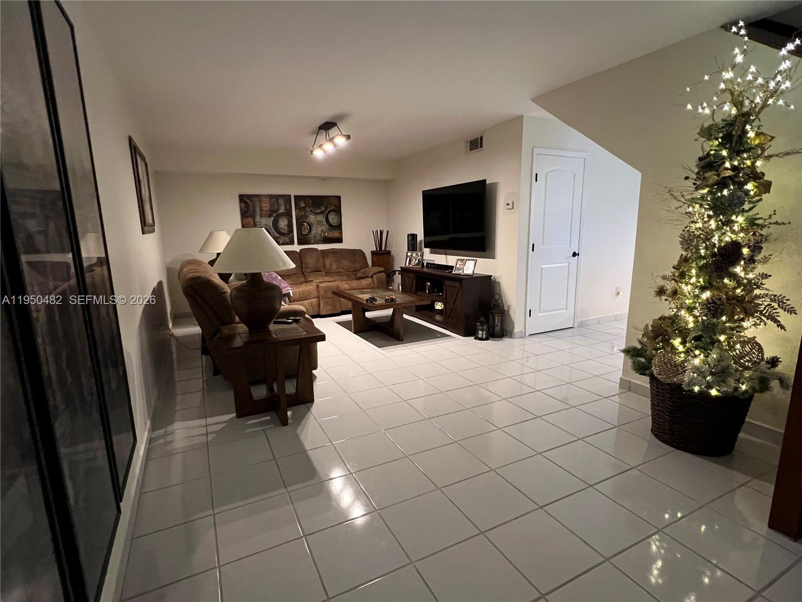 BENT TREE PARCEL 6 CONDO - Residential