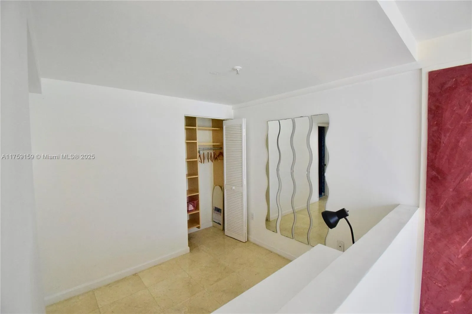 Miami, Florida 33133, United States, 1 Bedroom Bedrooms, ,1 BathroomBathrooms,Residential,Pending,85478