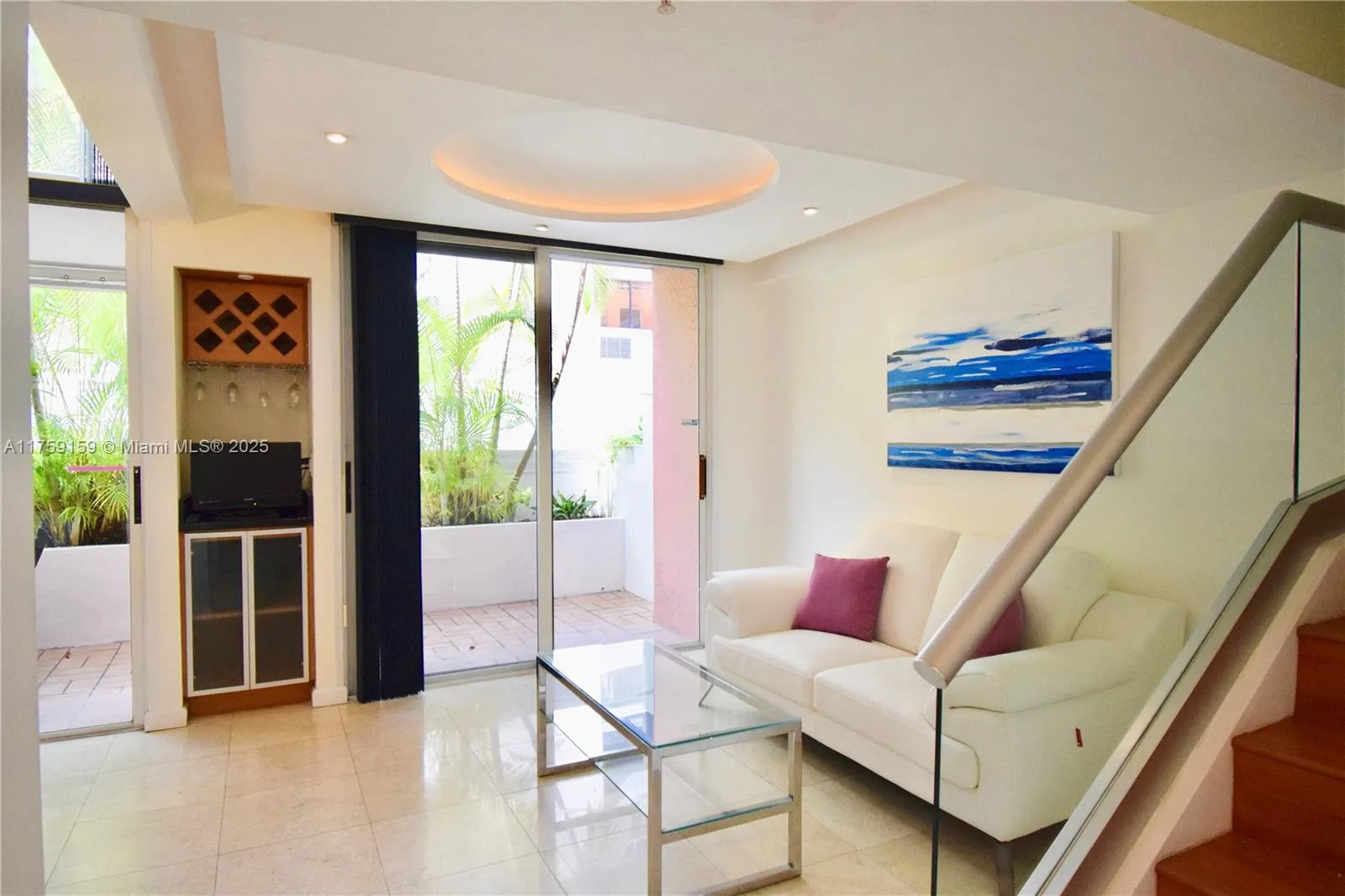 Miami, Florida 33133, United States, 1 Bedroom Bedrooms, ,1 BathroomBathrooms,Residential,Pending,85478