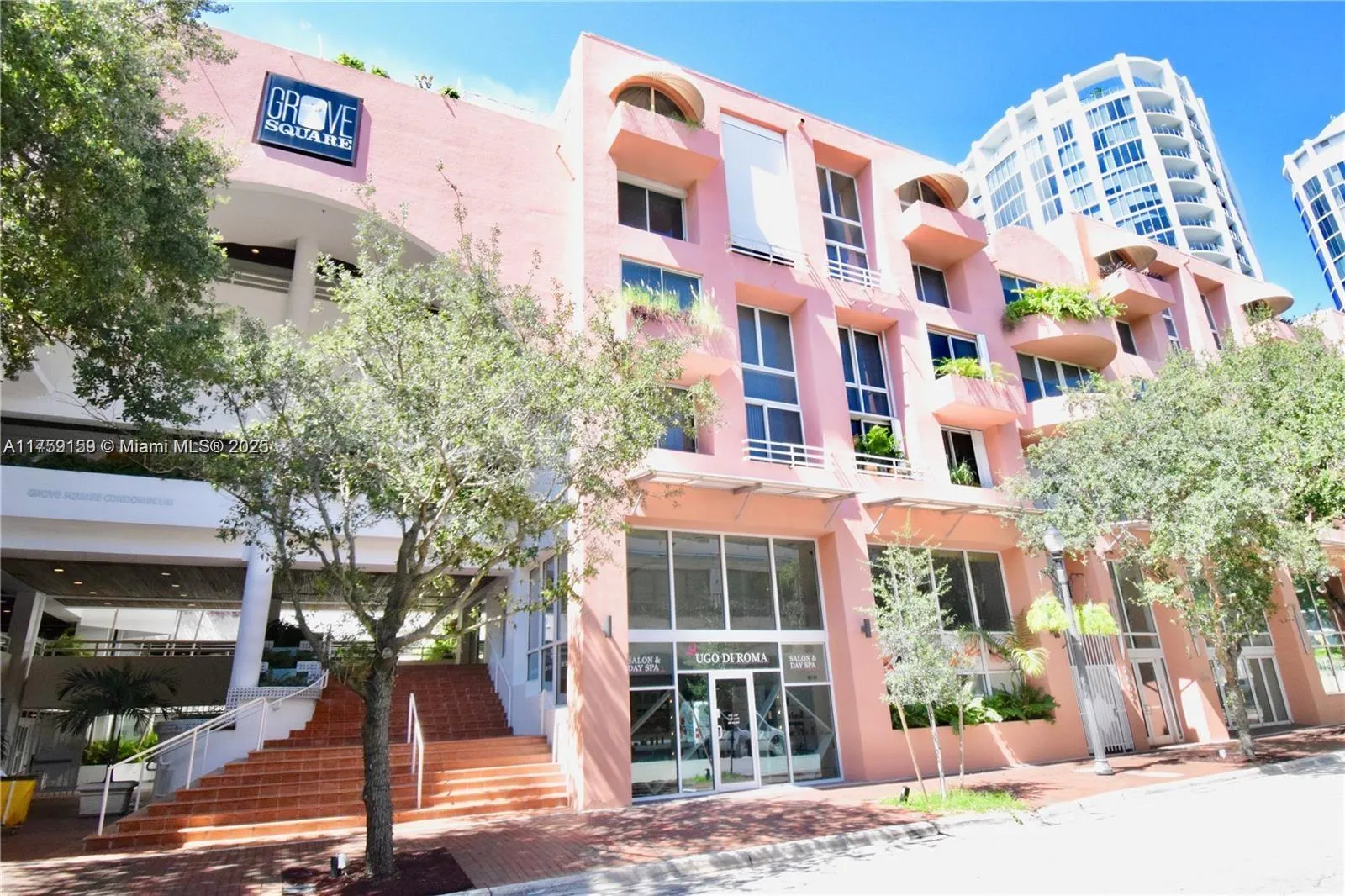 Miami, Florida 33133, United States, 1 Bedroom Bedrooms, ,1 BathroomBathrooms,Residential,Pending,85478