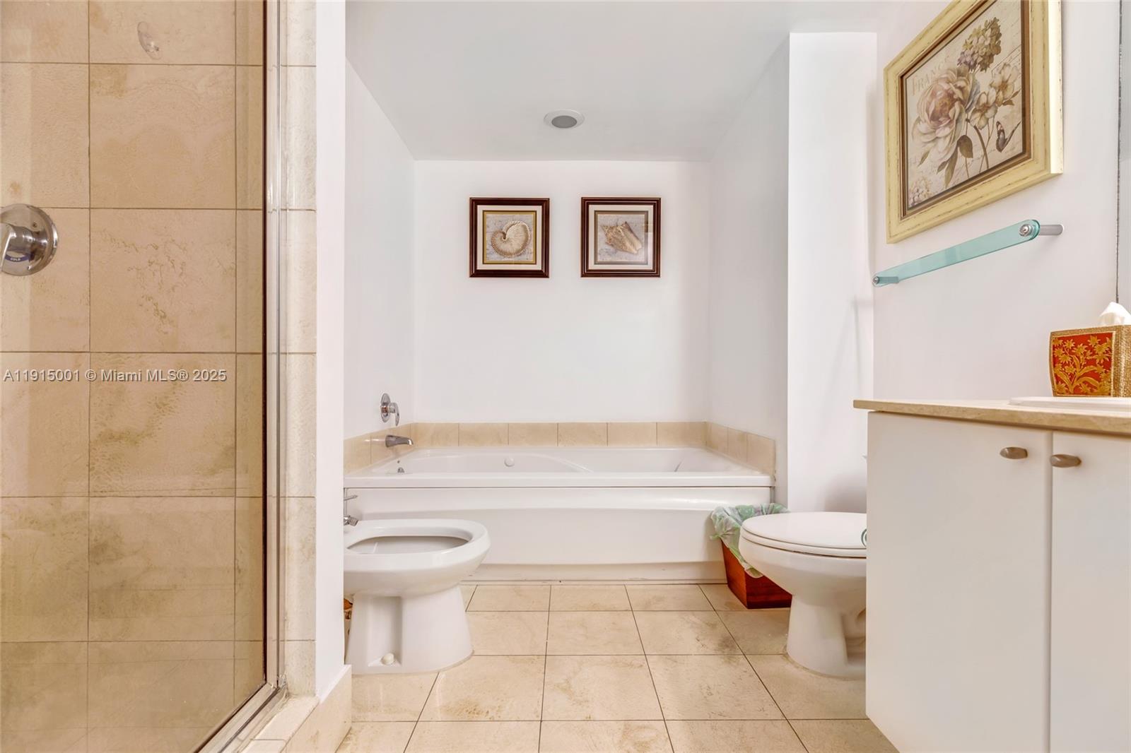 OCEAN POINT BEACH CLUB CO - Residential Lease