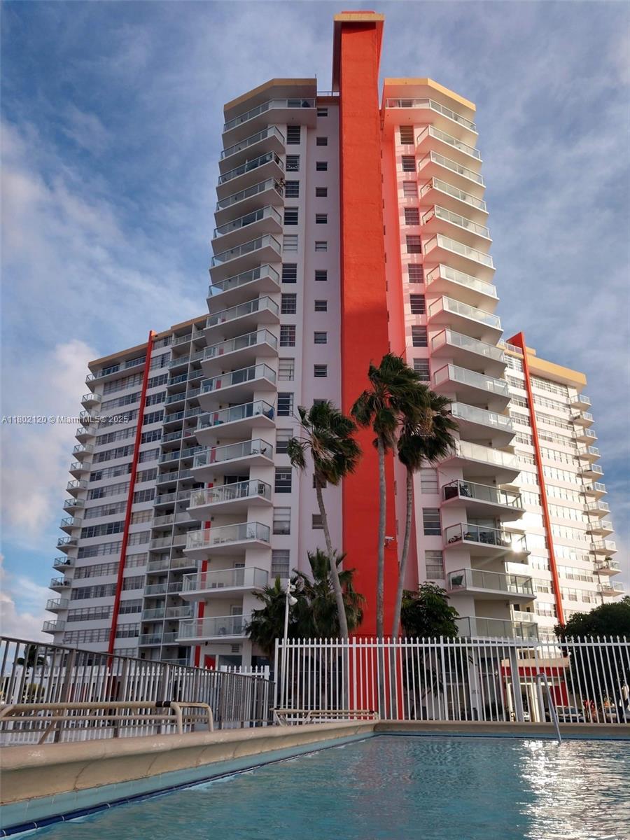 Rental Property at 1301 Ne Miami Gardens Dr 1014W, Miami, Broward County, Florida - Bedrooms: 1 
Bathrooms: 2  - $1,750 MO.