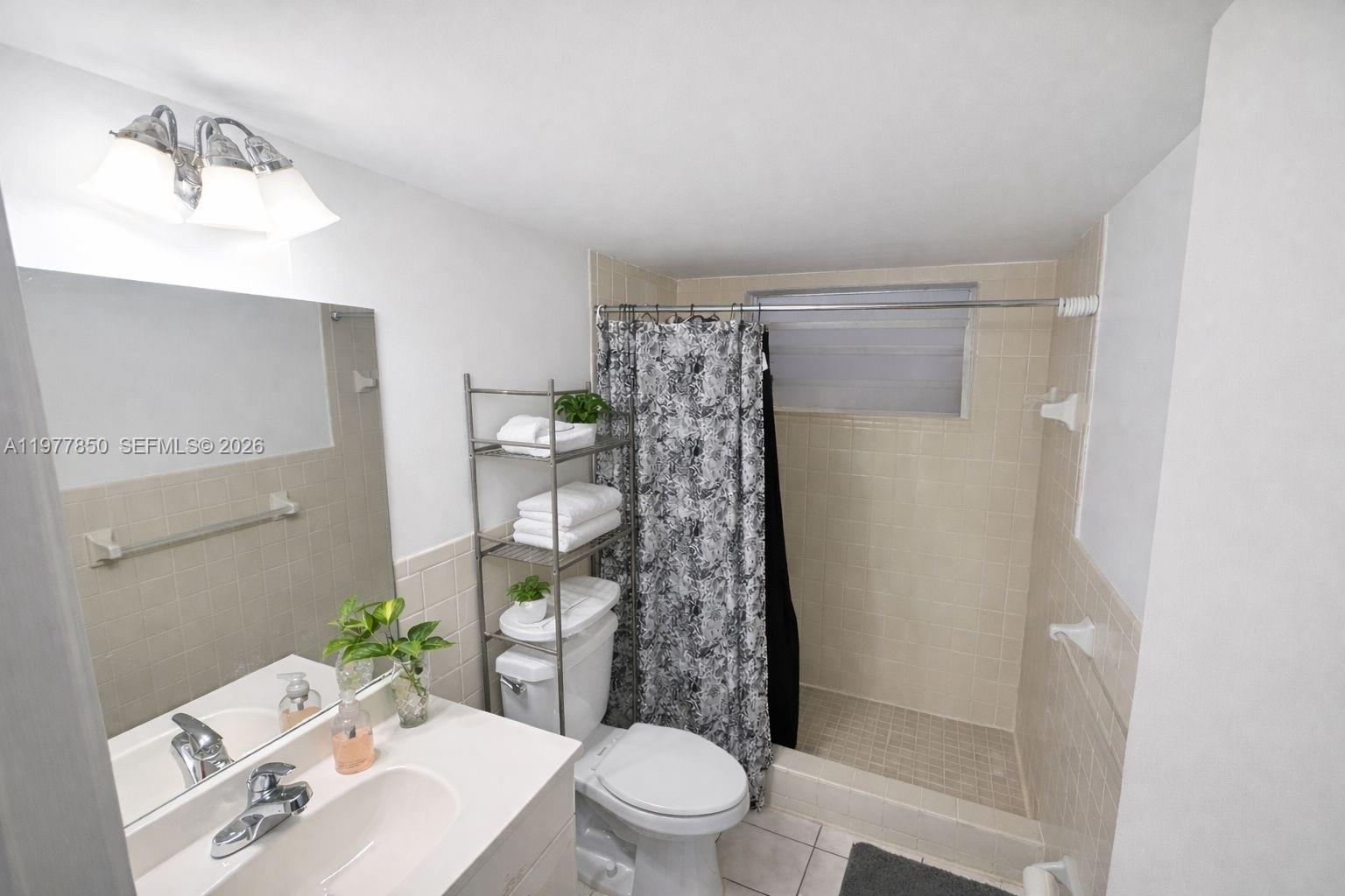 NOVA GARDENS CONDO - Residential