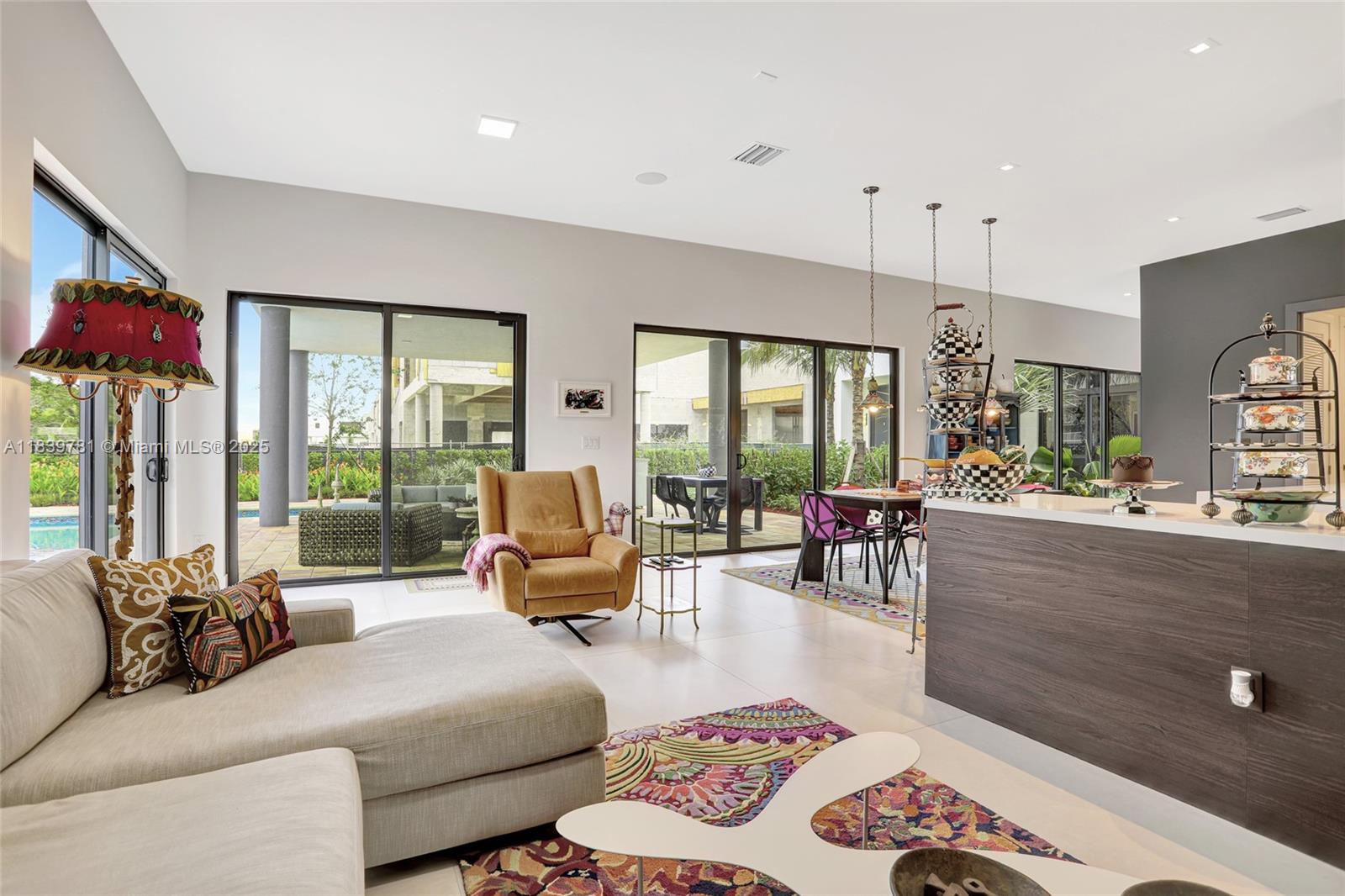 WESTON ESTATES - Residential Lease